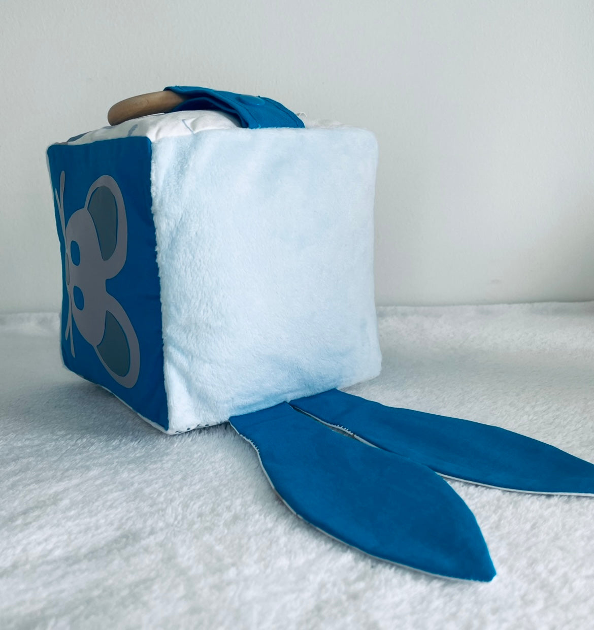 Cube éveil oreilles de lapin / cube éveil personnalisé / cadeau personnalisé