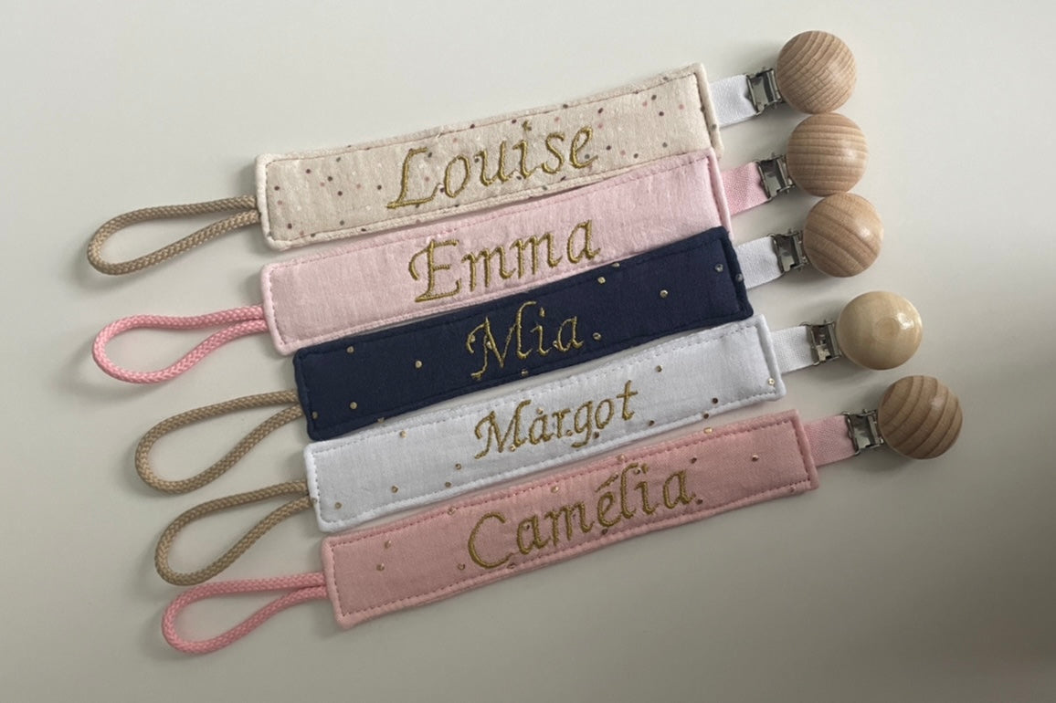Attache tétine / Attache tétine brodé / Attache tétine personnalisé / Attache tétine personnalisable en broderie