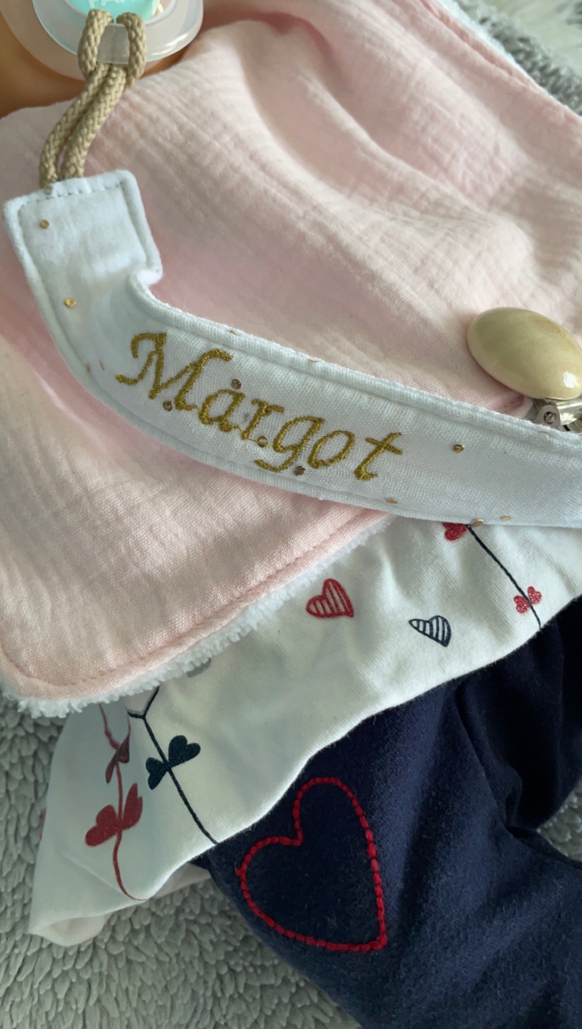 Attache tétine / Attache tétine brodé / Attache tétine personnalisé / Attache tétine personnalisable en broderie