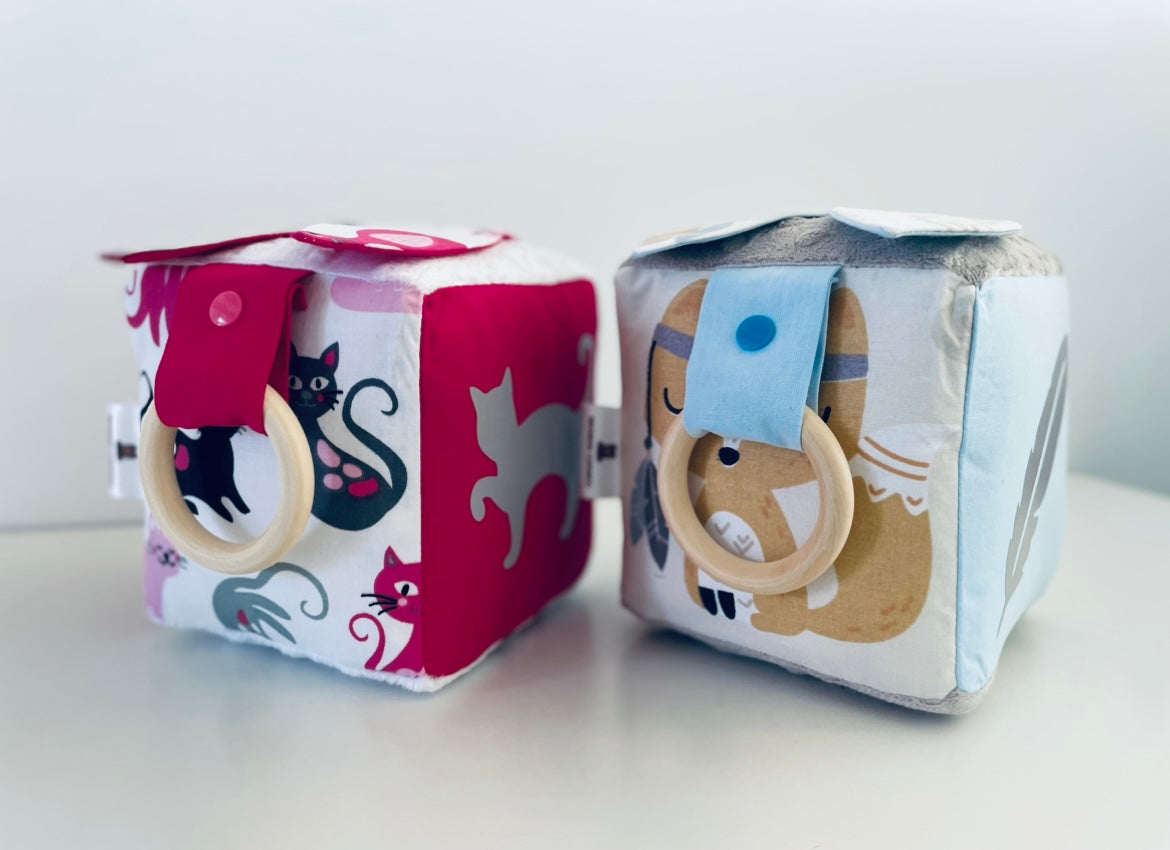 Cube éveil oreilles de lapin