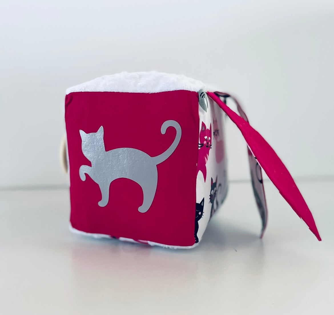 Cube éveil oreilles de lapin