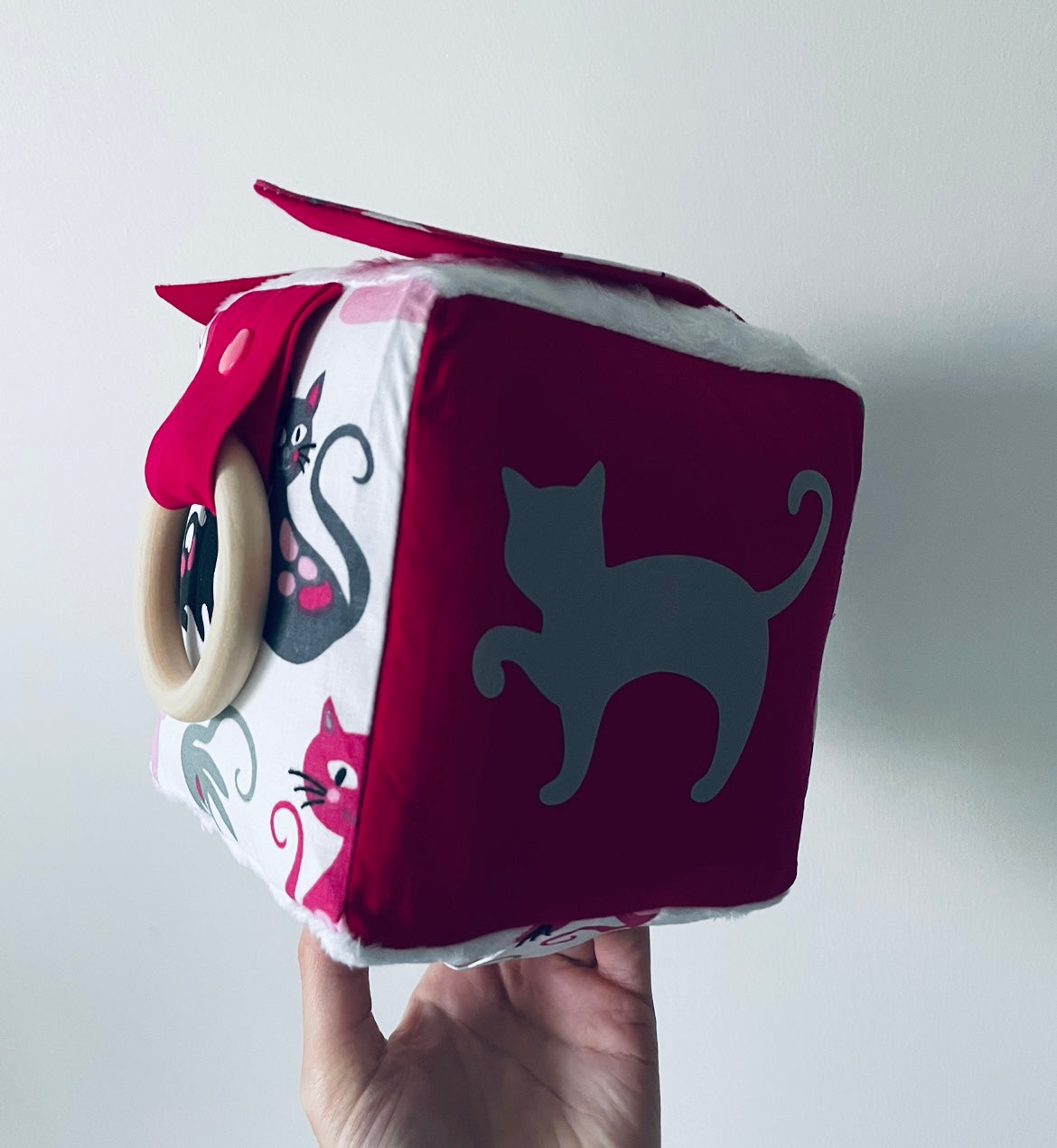 Cube éveil oreilles de lapin